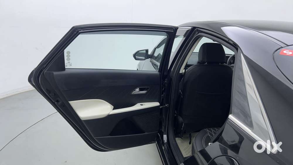Hyundai Verna 1.5 Sx Petrol Mt, 2024, Petrol