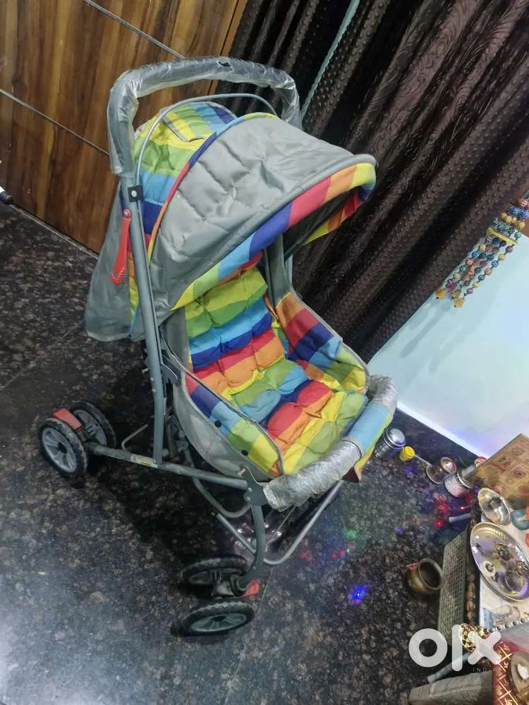 Baby hug stroller