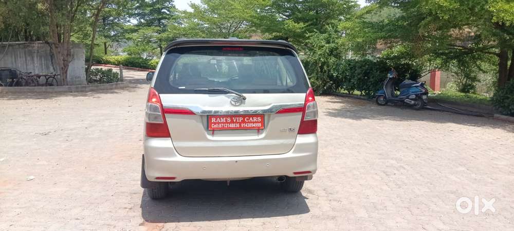 Toyota Innova 2.5 G (diesel) 8 Seater, 2015, Diesel