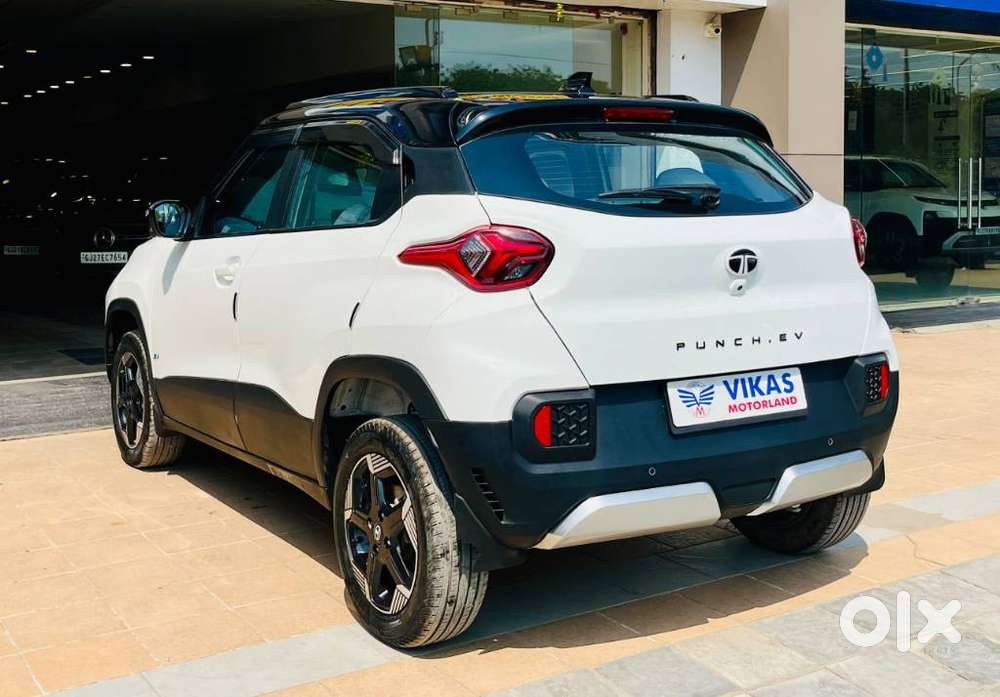 Tata Punch Ev Empowered Plus S Lr, 2024, Electric