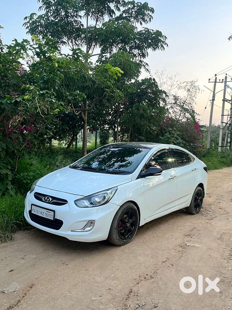 Hyundai Verna Fluidic 2012