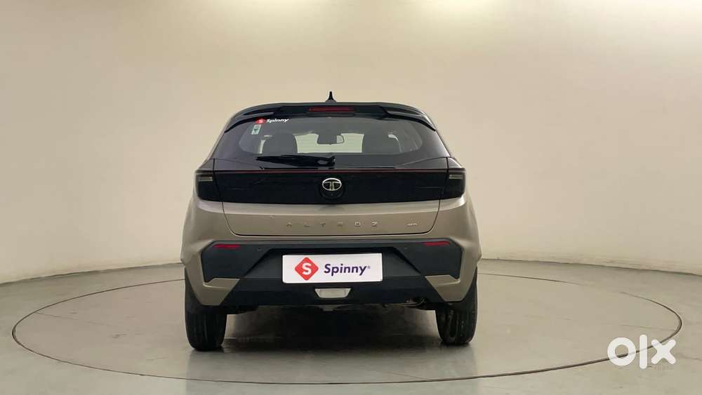 Tata Altroz Xe Petrol, 2025, Petrol