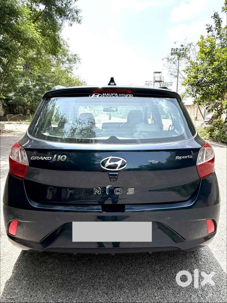 Hyundai Grand I10 Nios Sportz 1.2 At, 2020, Petrol