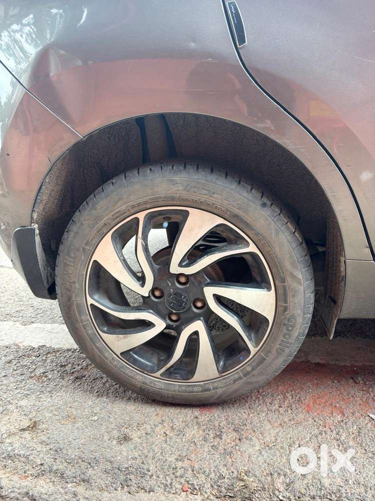 Maruti Suzuki Baleno 1.2 Zeta At, 2020, Petrol