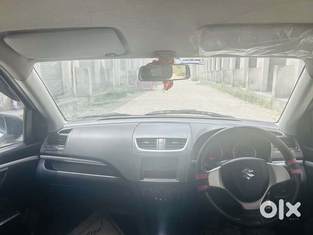 Maruti Suzuki Swift 1.2 Vxi (o), 2013, Petrol