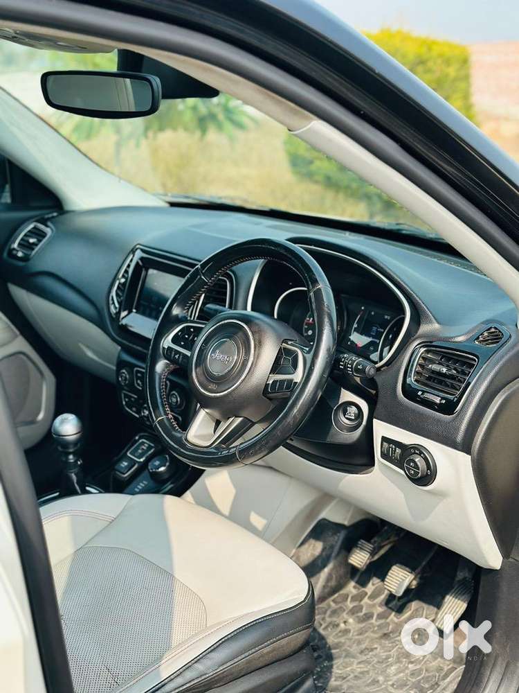 Jeep Campass Limited 4x4 Manual