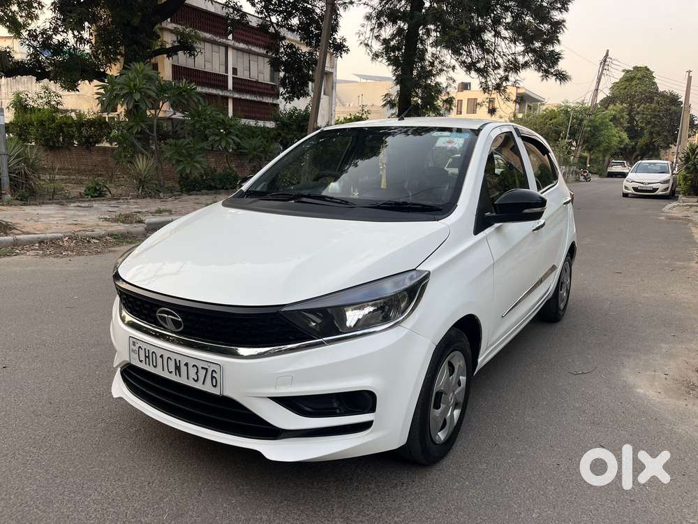 Tata Tiago 1.2 Revotron Xt (o), 2023, Petrol