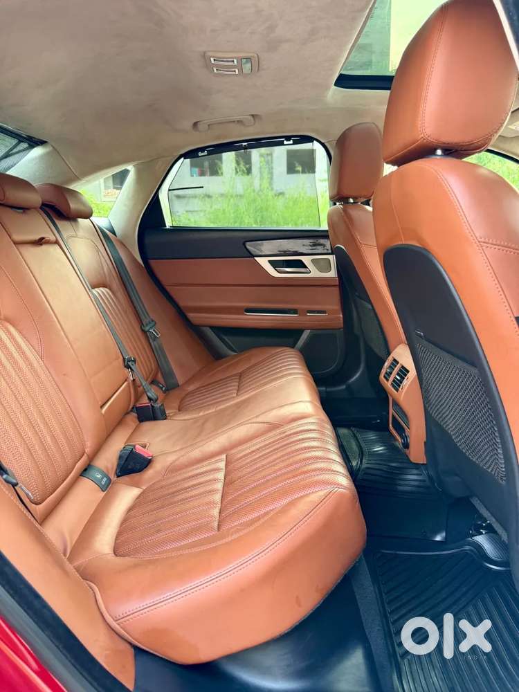 Jaguar Xf, 2017, Petrol