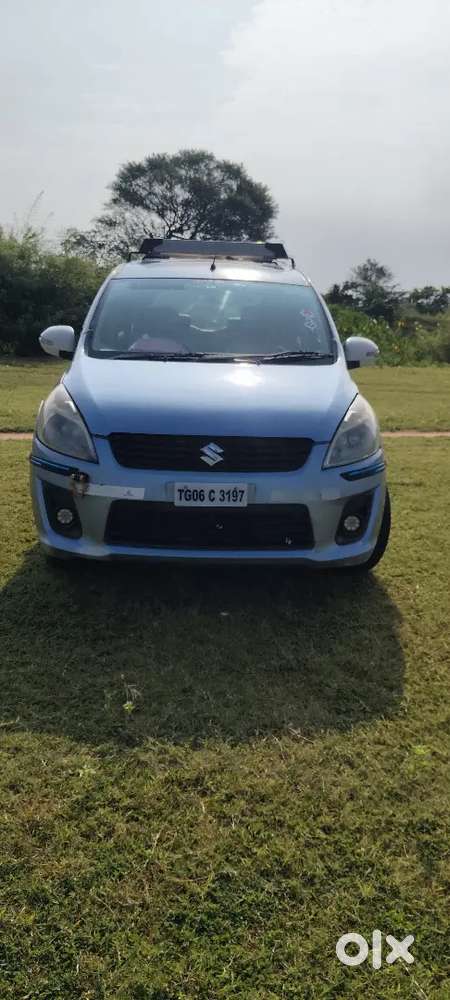 Maruti Suzuki Ertiga 2012 Diesel 235000 Km Driven