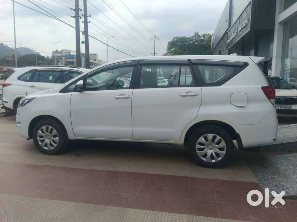 Toyota Innova Crysta [2020-ongoing] 2.7 Gx Mt 8 Str, 2024, Diesel