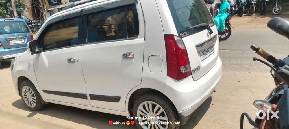 Maruti Suzuki Wagon R 1.0 2017 Petrol . Company Fitted Music Sistem