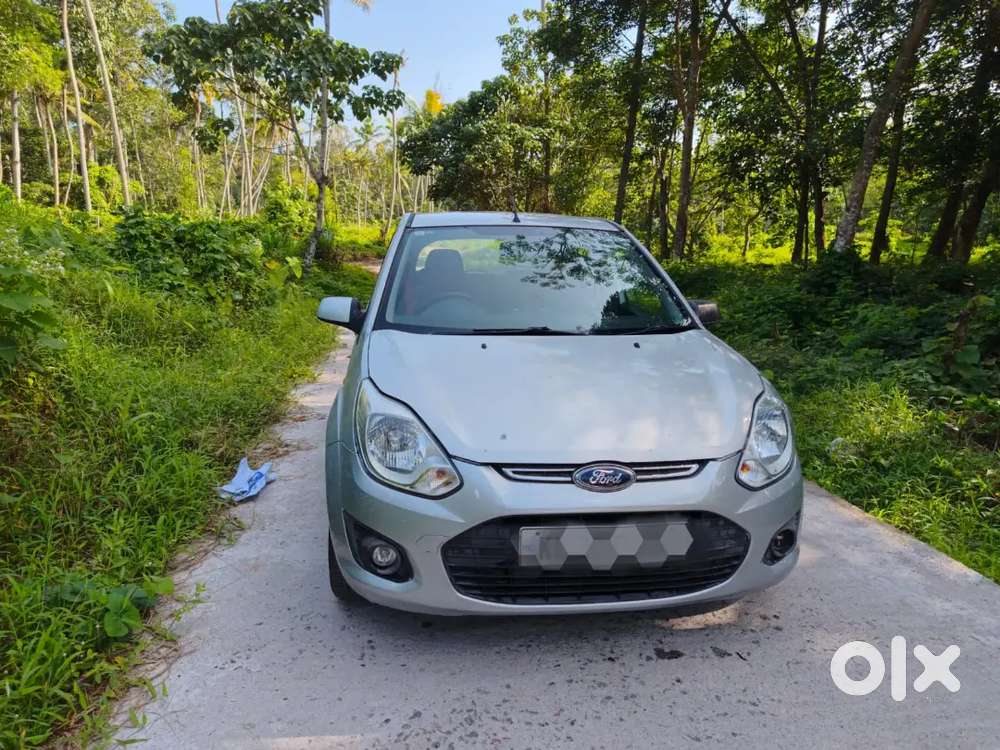 Ford Figo 1.4 Titanium 2013