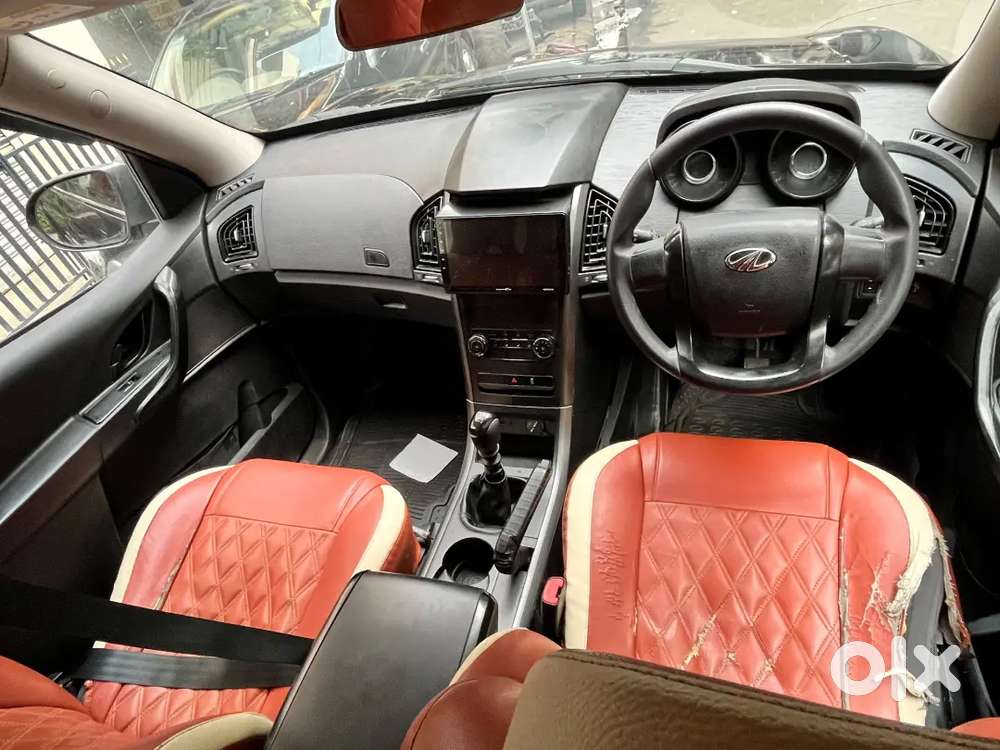 Mahindra Xuv500 पेट्रोल 2019