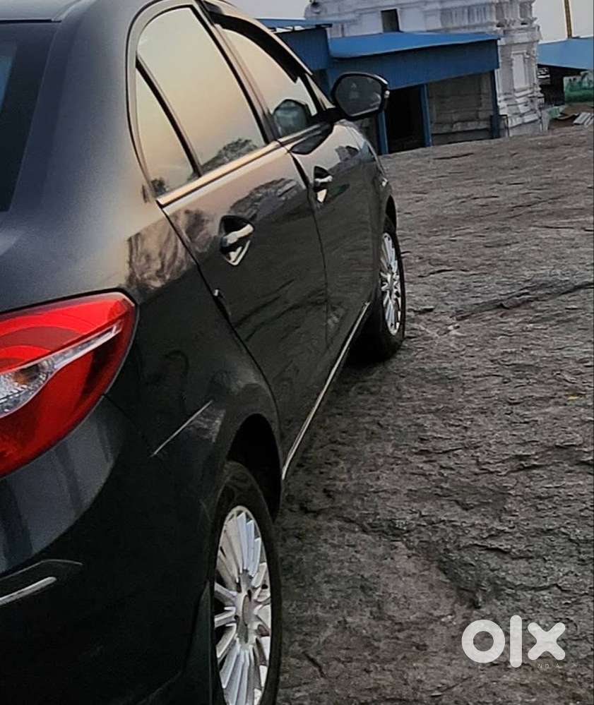 Tata Zest Xt Revotron Petrol 2015  Single Owner  Only 39,000 Km