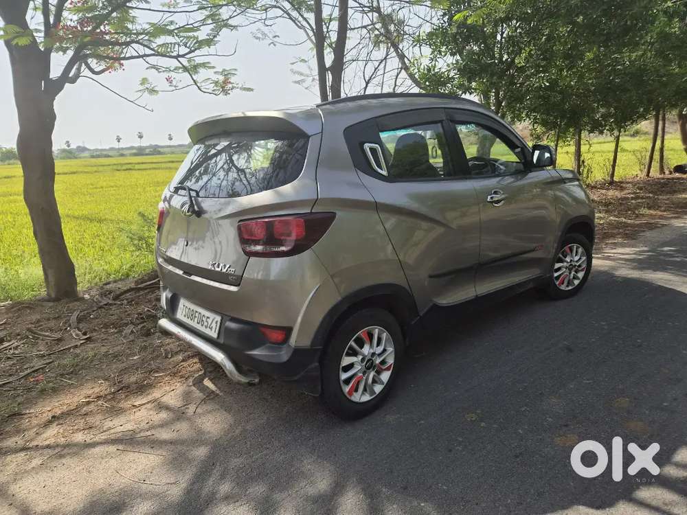 Mahindra Kuv 100 2017 6seater Car