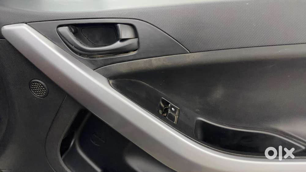 Tata Nexon 1.2 Revotron Xe, 2020, Petrol