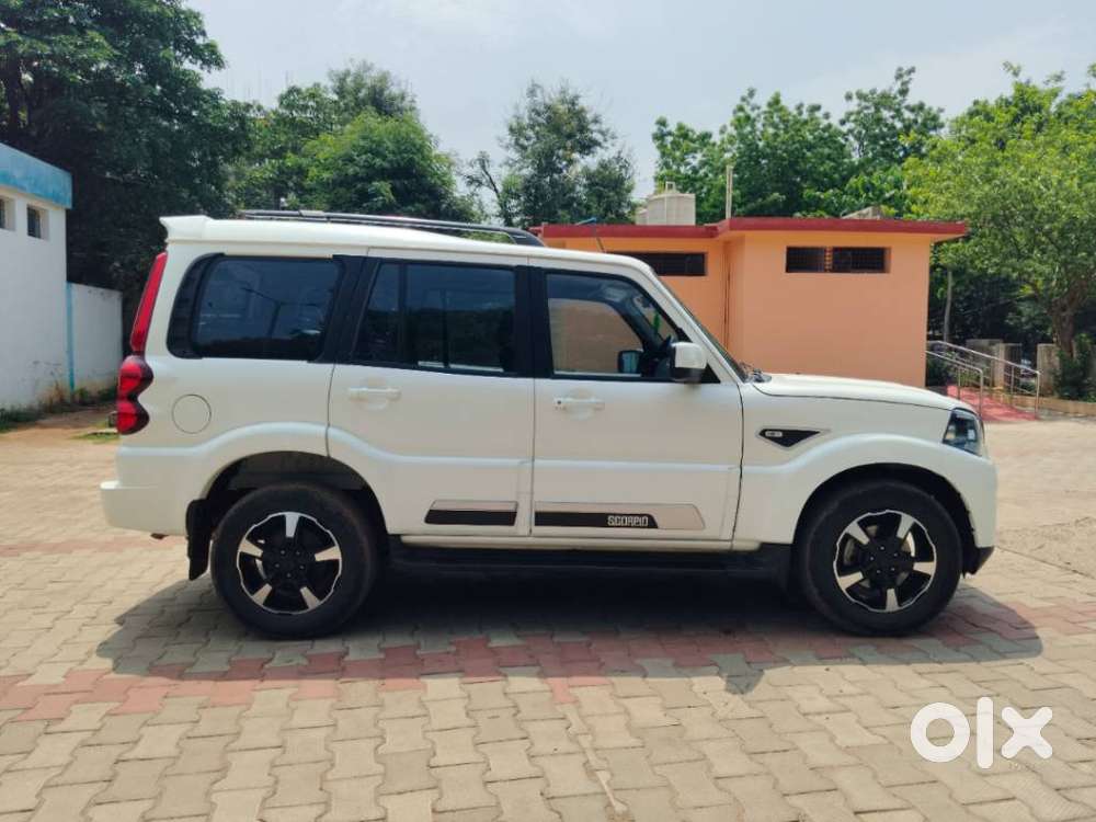 Mahindra Scorpio Classic 2.2 S 11 Mt 7 Str, 2023, Diesel