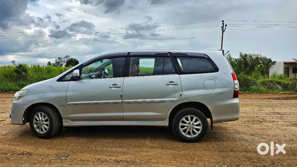 Toyota Innova 2013 Diesel Well Maintained
