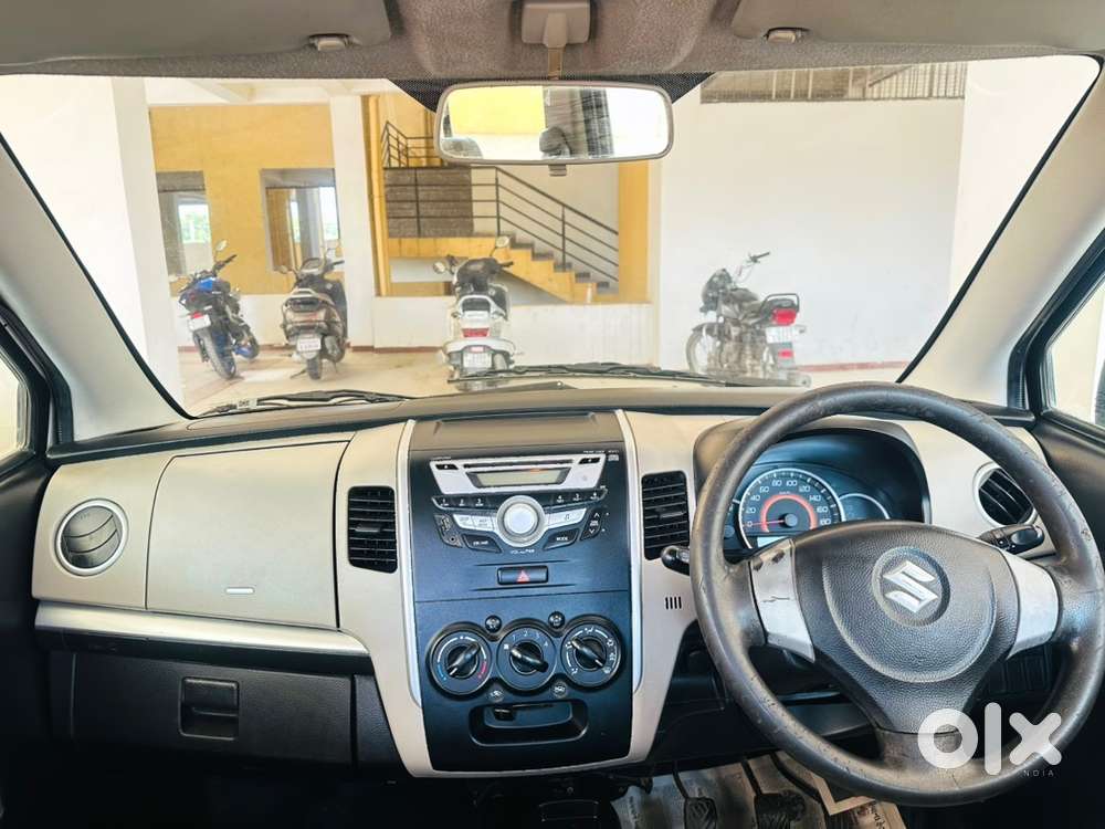 Petrol Vxi Wagonr 2015