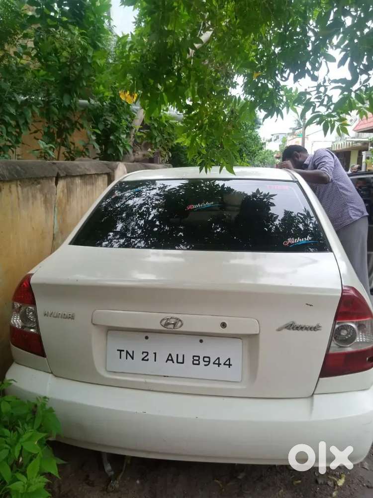 Hyundai Accent Hatchback 2013 Petrol 150000 Km Driven