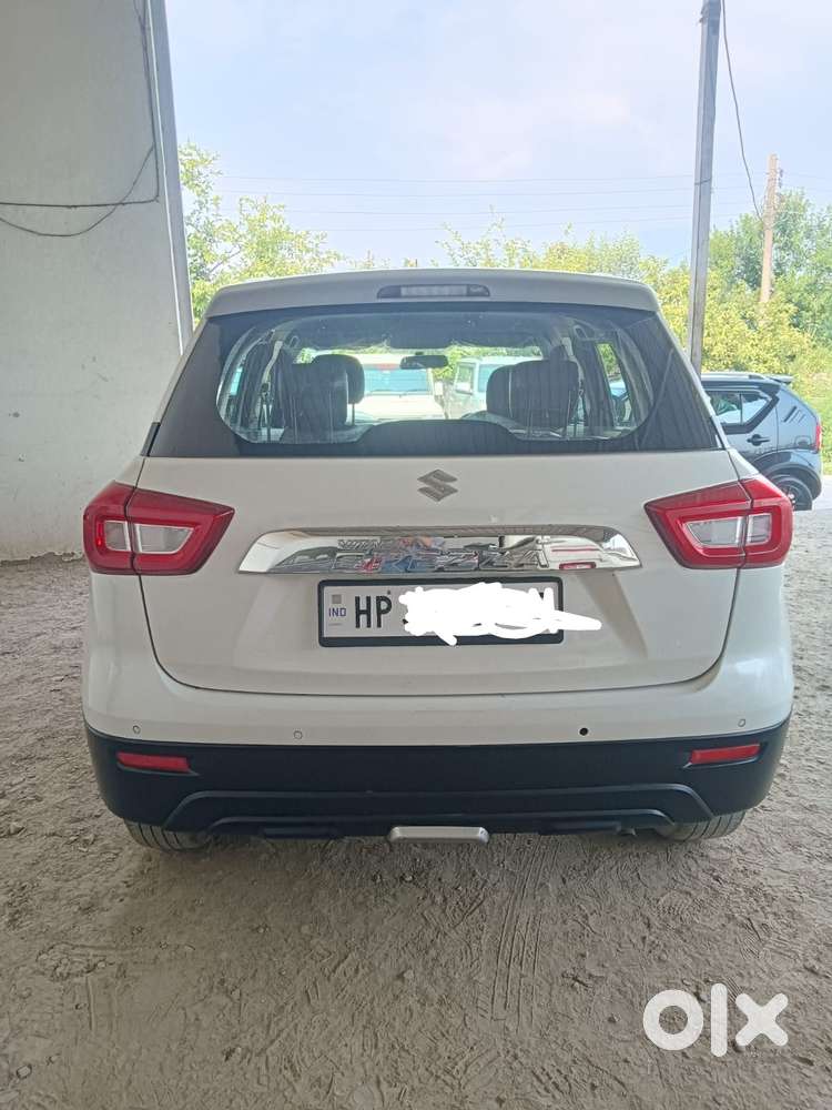 Maruti Suzuki Brezza Vxi At, 2022, Petrol