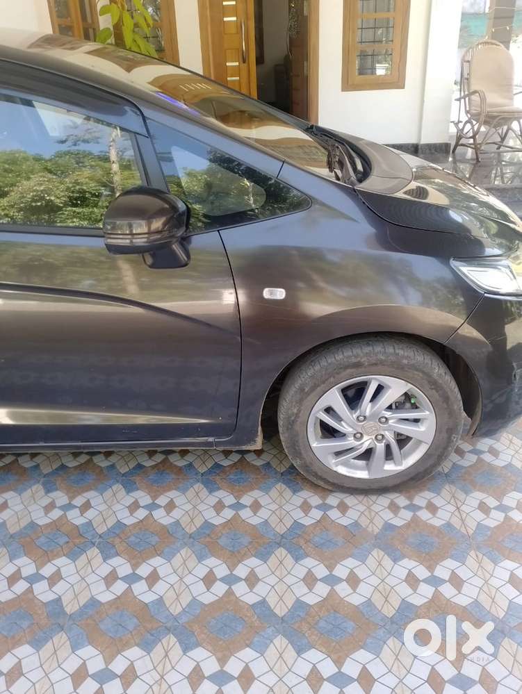 Honda Jazz 2019 Petrol 76500 Km Driven