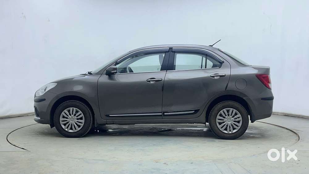 Maruti Suzuki Dzire Vxi Ags, 2024, Petrol
