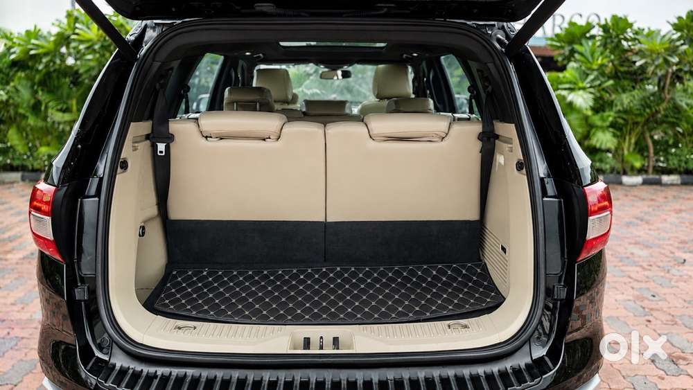 2021 Ford Endeavour Titanium+ 4x4 Automatic  Black  Fully Loaded