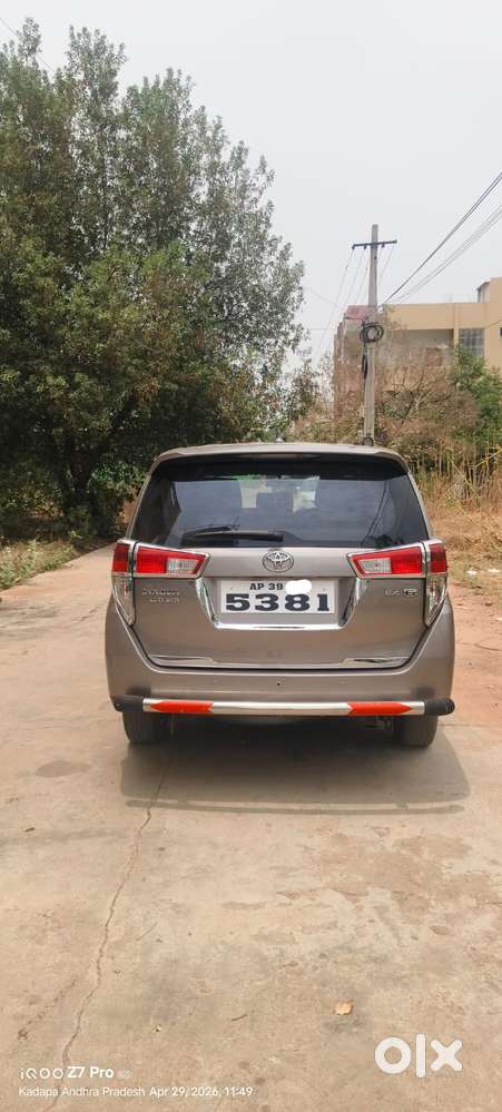 Toyota Innova Crysta 2.4 G Mt 8s, 2018, Diesel