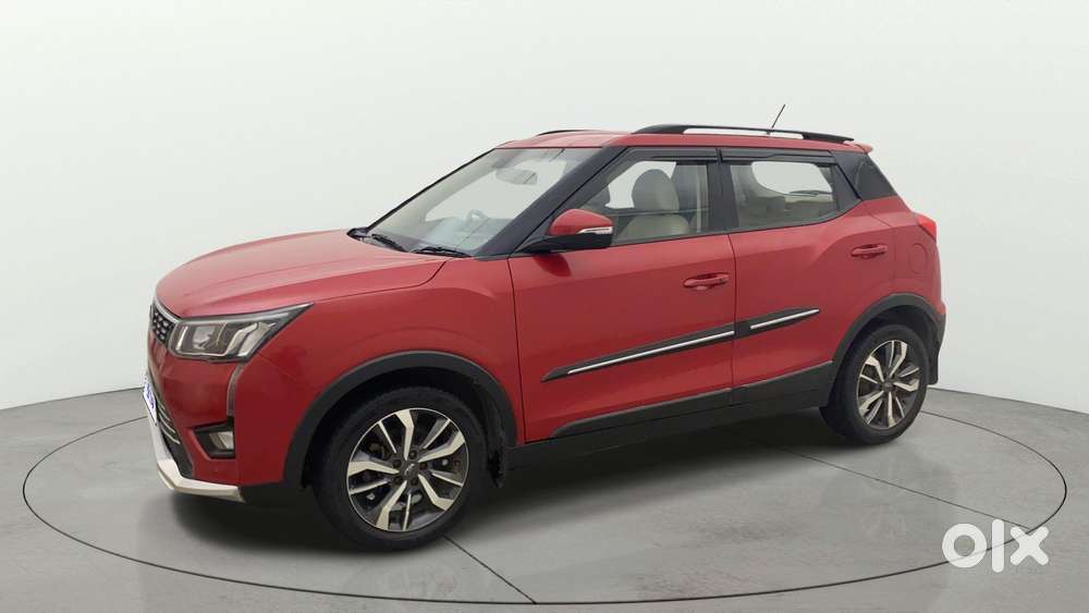 Mahindra Xuv300 1.2 W8 (o) Amt Petrol, 2021, Petrol