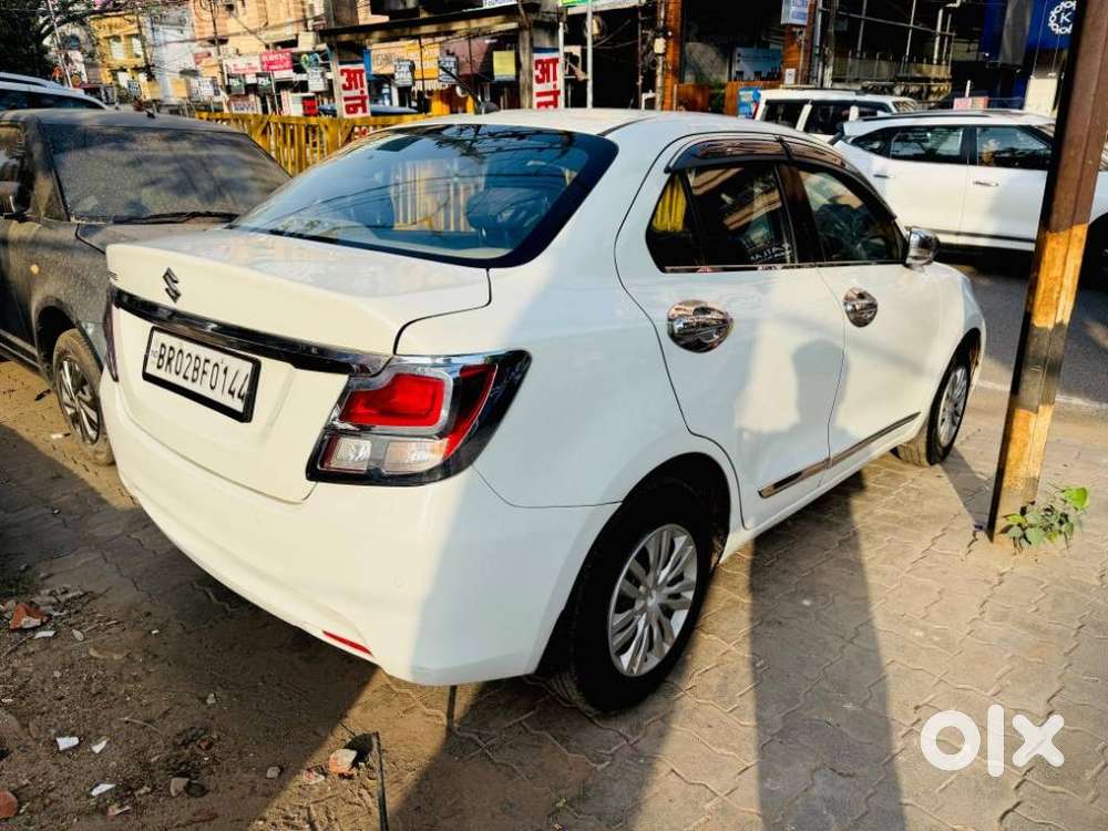 Maruti Suzuki Dzire 1.2 Vxi, 2022, Petrol