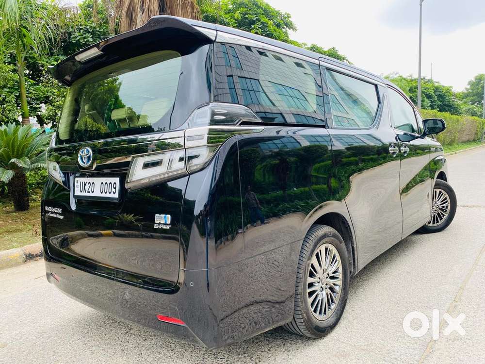 Toyota Vellfire Vip – Executive Lounge, 2022, Petrol