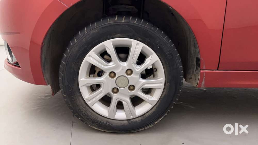 Tata Tiago Xza, 2018, Petrol