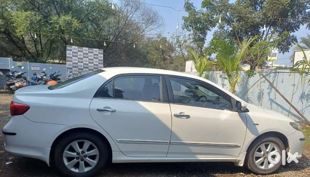 Toyota Corolla Altis 2011. Genuinely Mint Car. Just Take Ans Ride