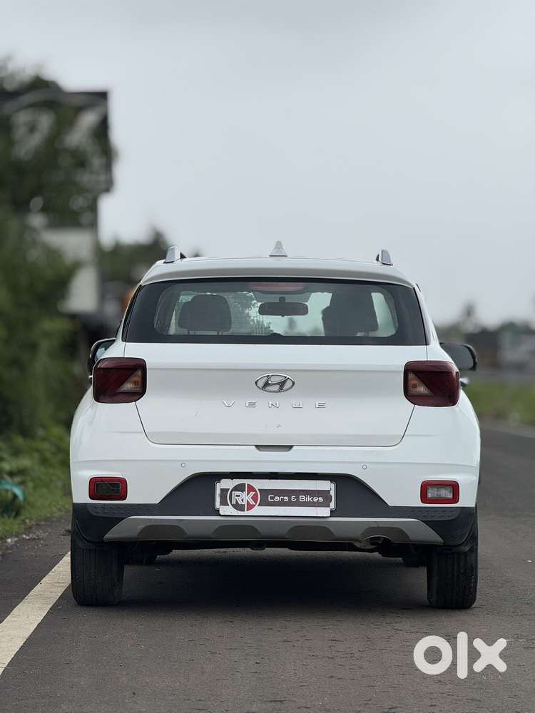 Hyundai Venue, 2021, Petrol