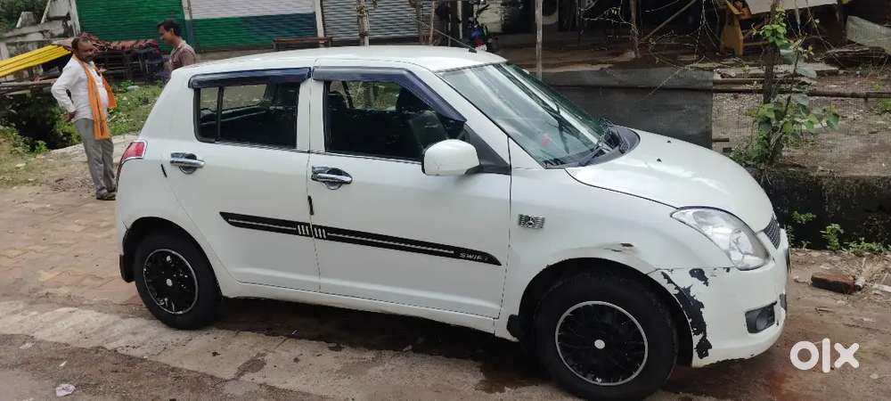 Maruti Suzuki Swift Petrol 2010