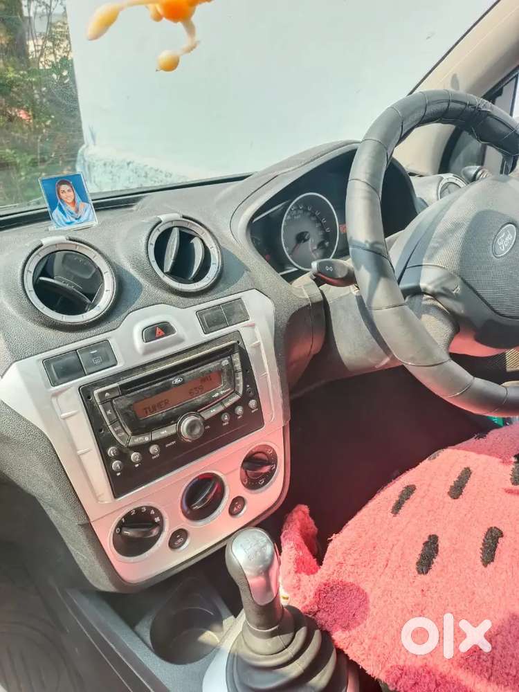 Ford Figo Trend 2012