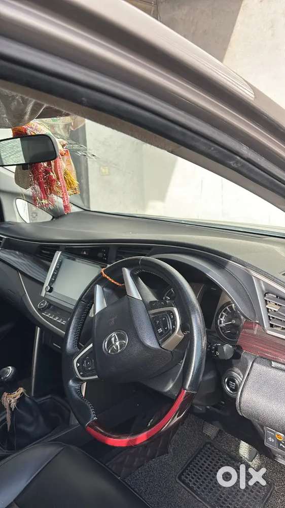 Toyota Innova 2022 Diesel Well Maintained ,non Accidental,new Tyre New