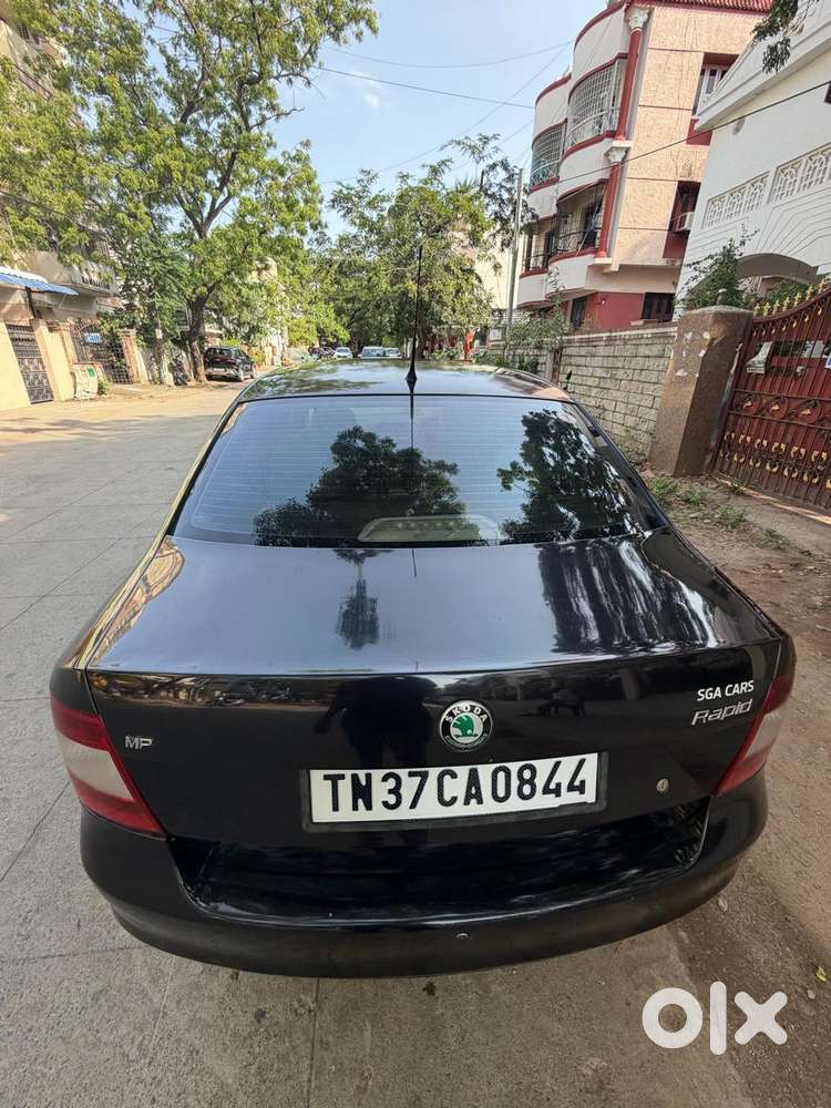 Skoda Rapid 1.6 Mpi Elegance Plus, 2013, Petrol