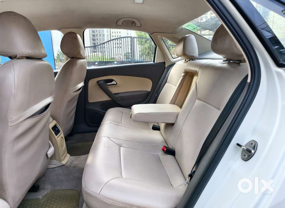 Volkswagen Vento 2010-2013 Petrol Highline, 2011, Petrol
