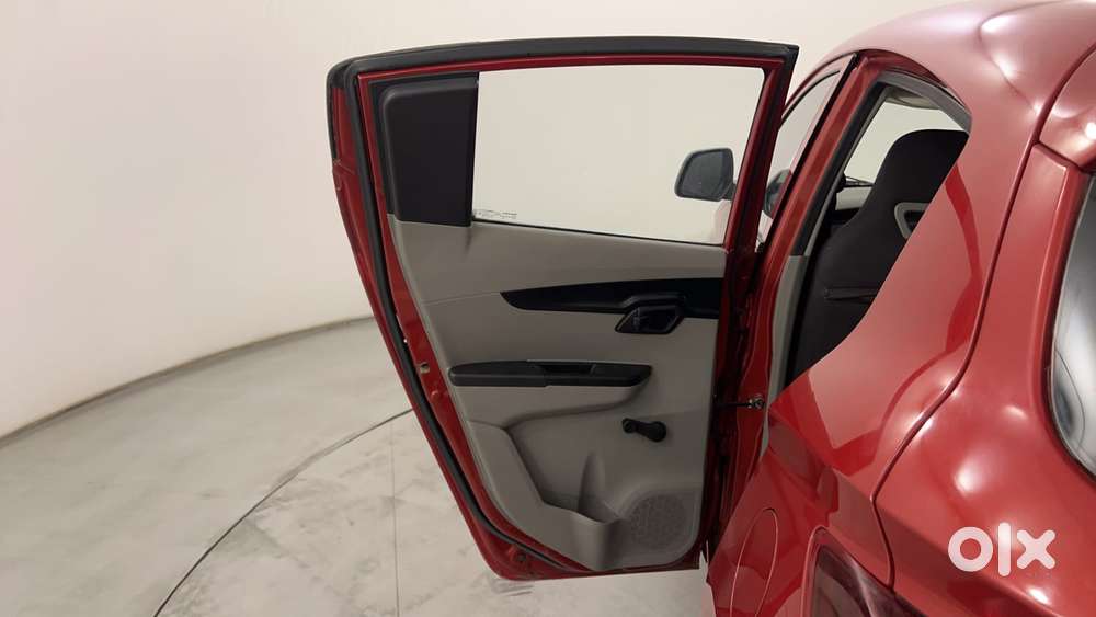Mahindra Kuv 100 Mfalcon G80 K2, 2016, Petrol