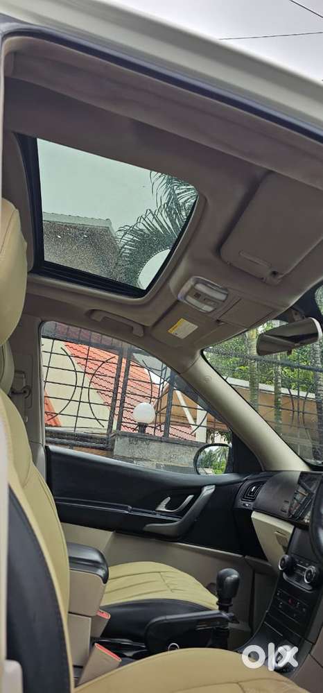 Mahindra Xuv500 2.2 W10, 2016, Diesel