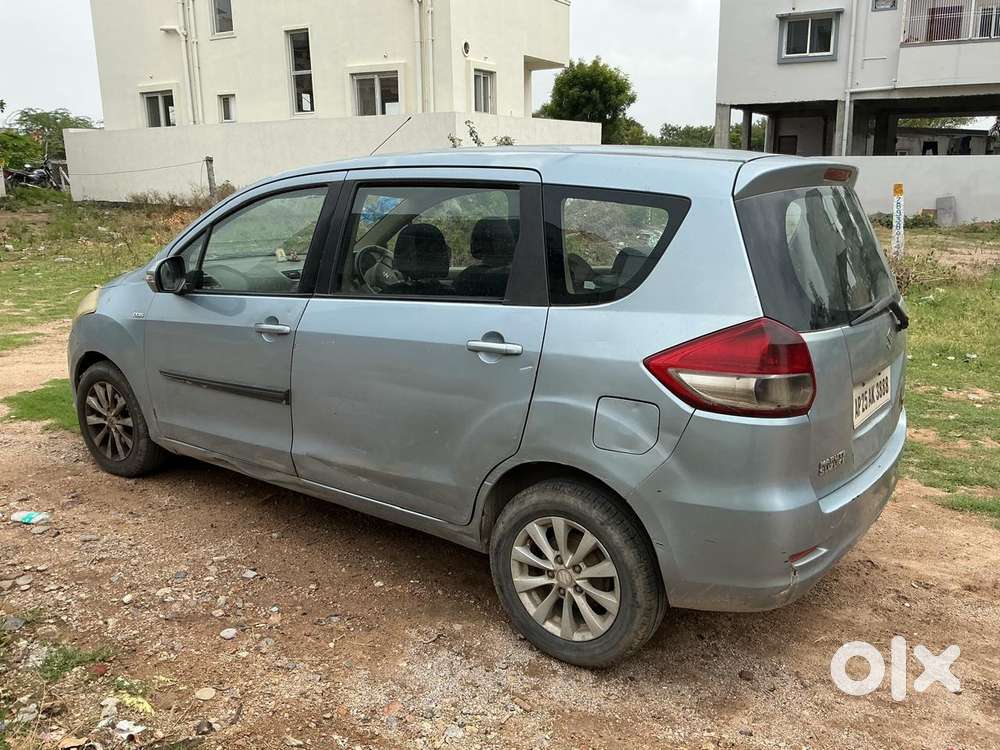 Maruti Suzuki Ertiga Shvs Zdi, 2012, Diesel
