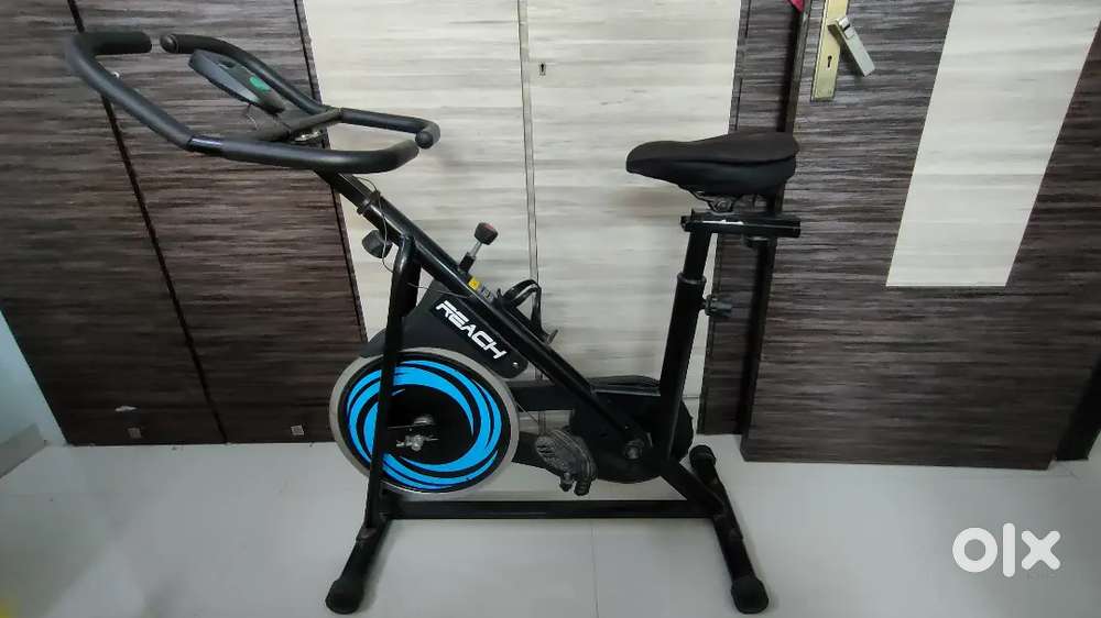 Exercise cycle for home