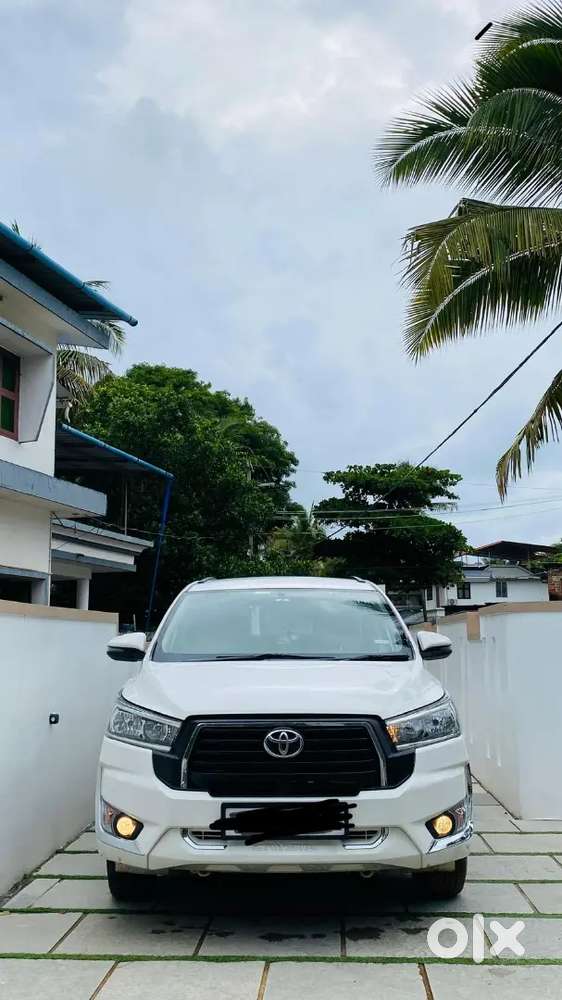 Toyota Innova Crysta 2017