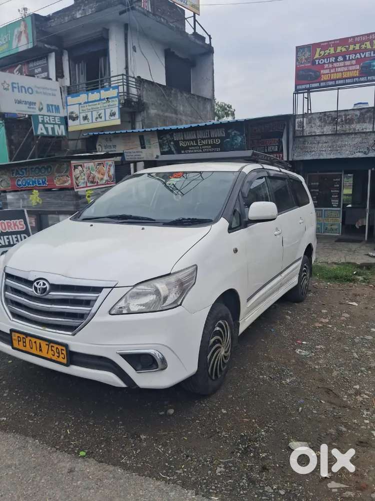 Toyota Innova 2015 Diesel Well Maintained