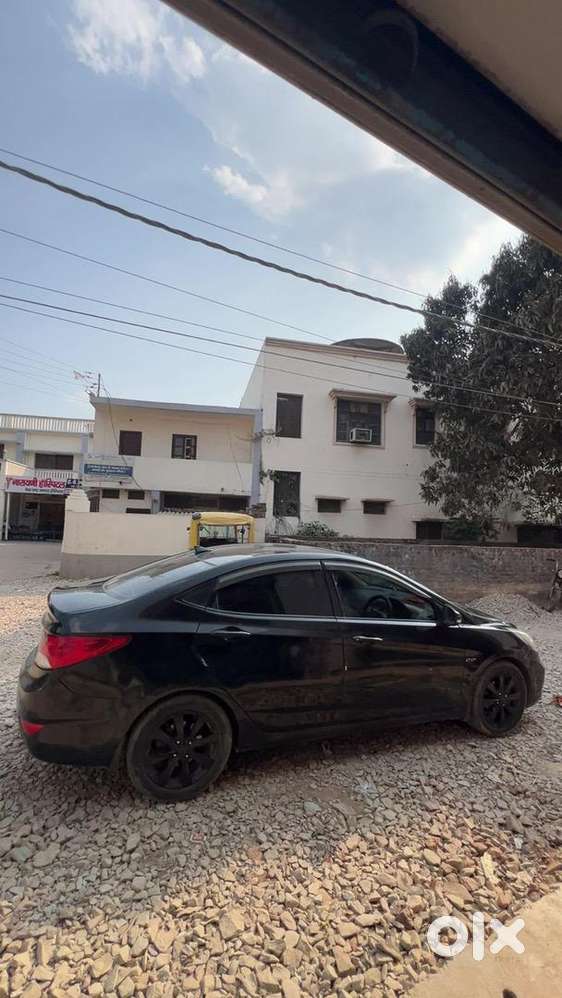 Hyundai Fluidic Verna 2011 Petrol 90000 Km Driven
