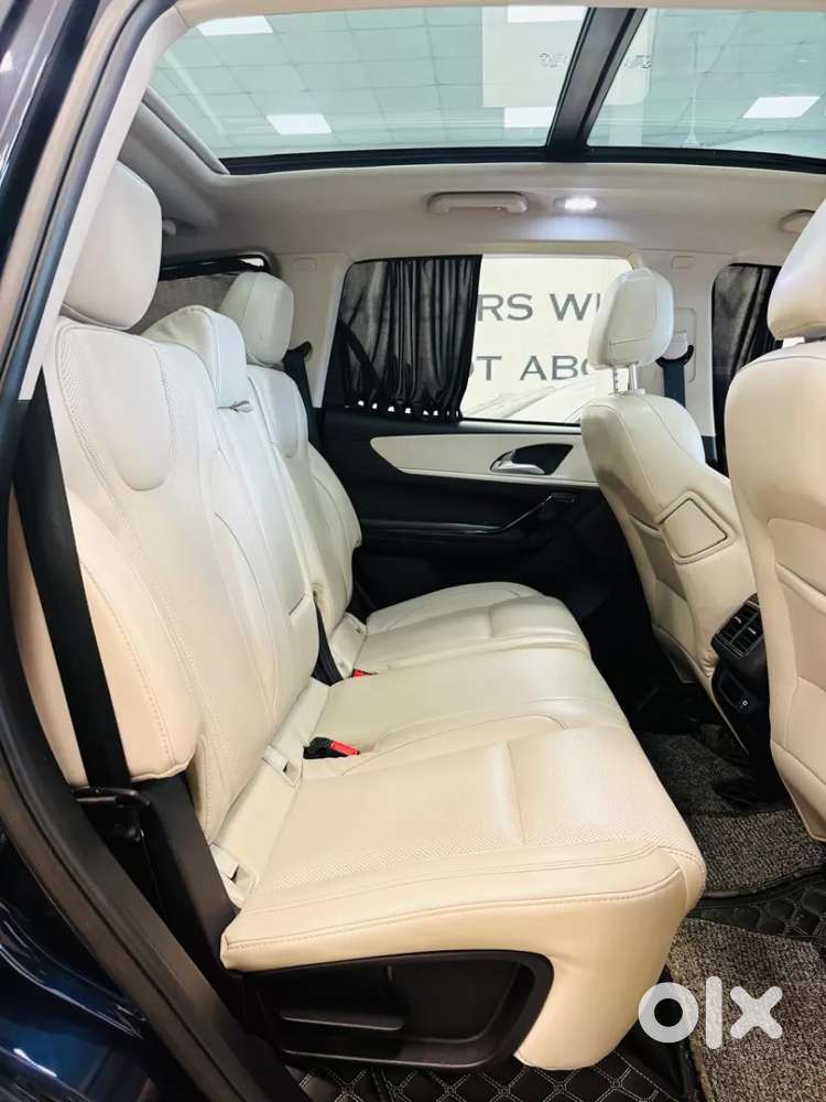 Mahindra Xuv700 2.2 Ax 7 Diesel At Luxury Pack Str, 2024, Diesel