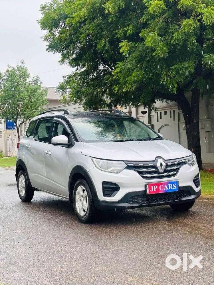 Renault Triber Rxt, 2023, Petrol