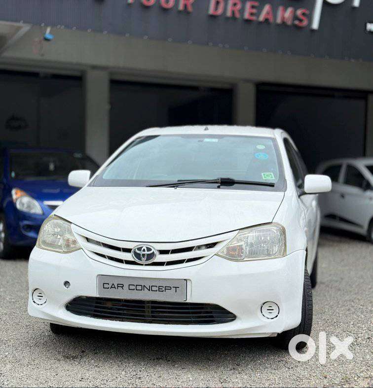 Toyota Etios Liva 2011-2012 G Plus, 2011, Petrol
